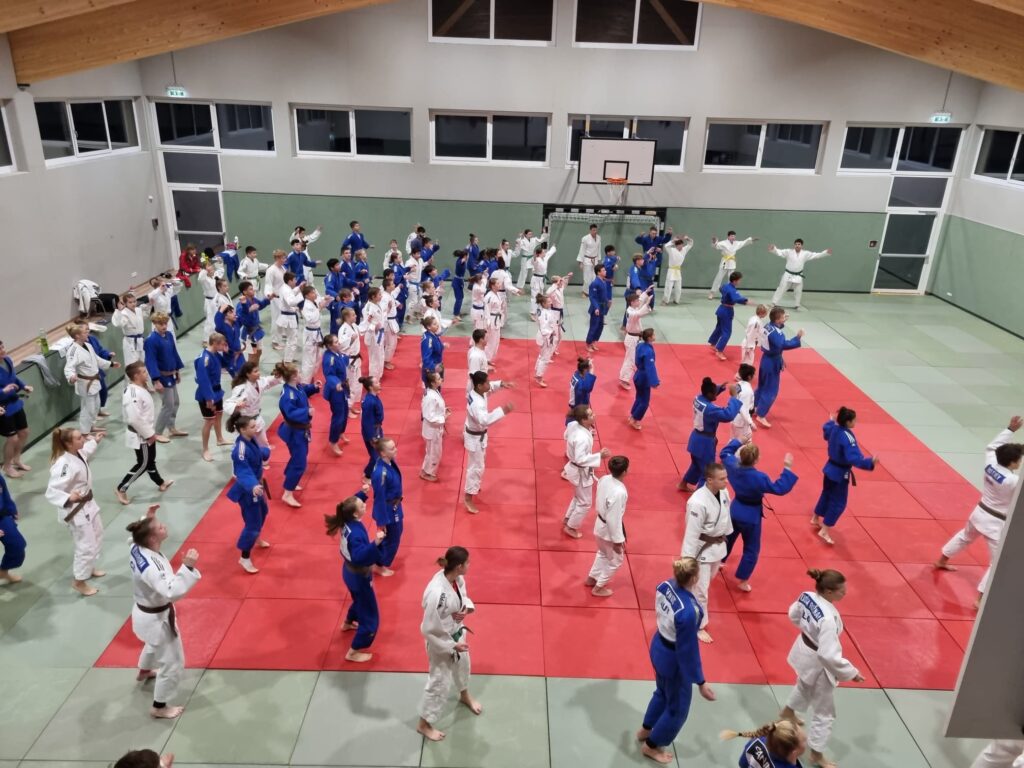 Int. Trainingslager U16 / U18 St. Johann