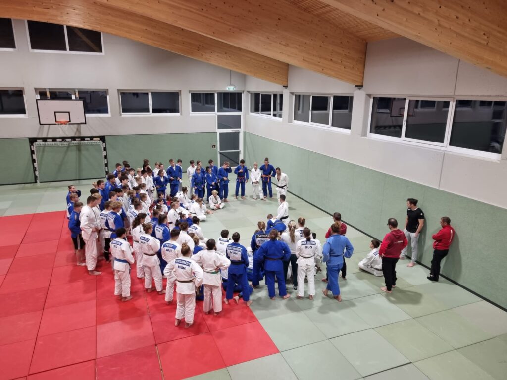 Int. Trainingslager U16 / U18 St. Johann