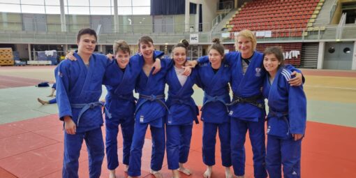 Neujahrskurs Gruppenfoto mit Sabrina Filzmoser